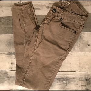 ✨Free People Tan Corduroy Skinny Pants✨